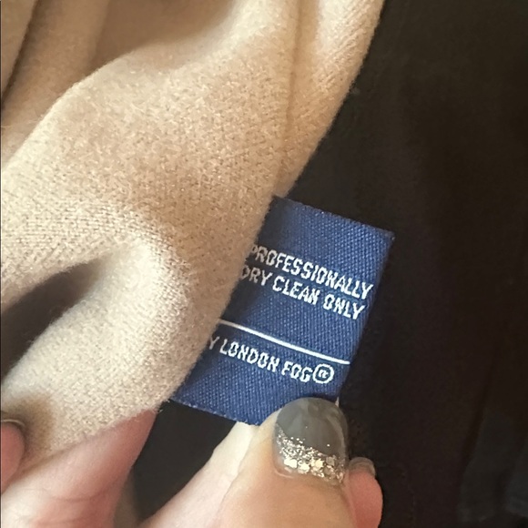 CLEAR OUT!! London Fog Trench Beige With Liner 10R - Picture 6 of 10